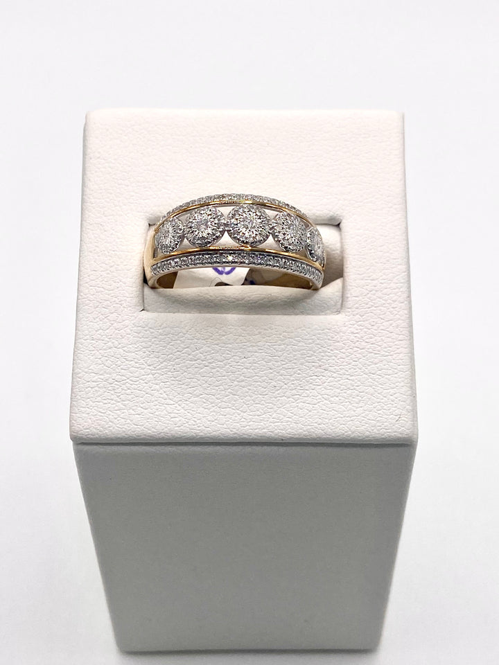 10ct Ladies diamond ring