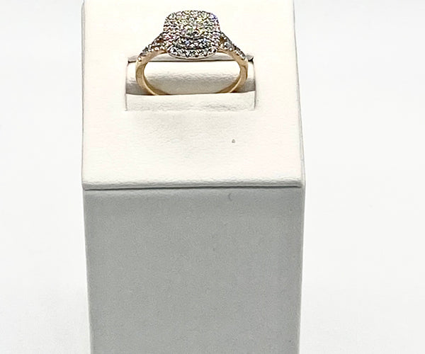 9ct Ladies diamond ring