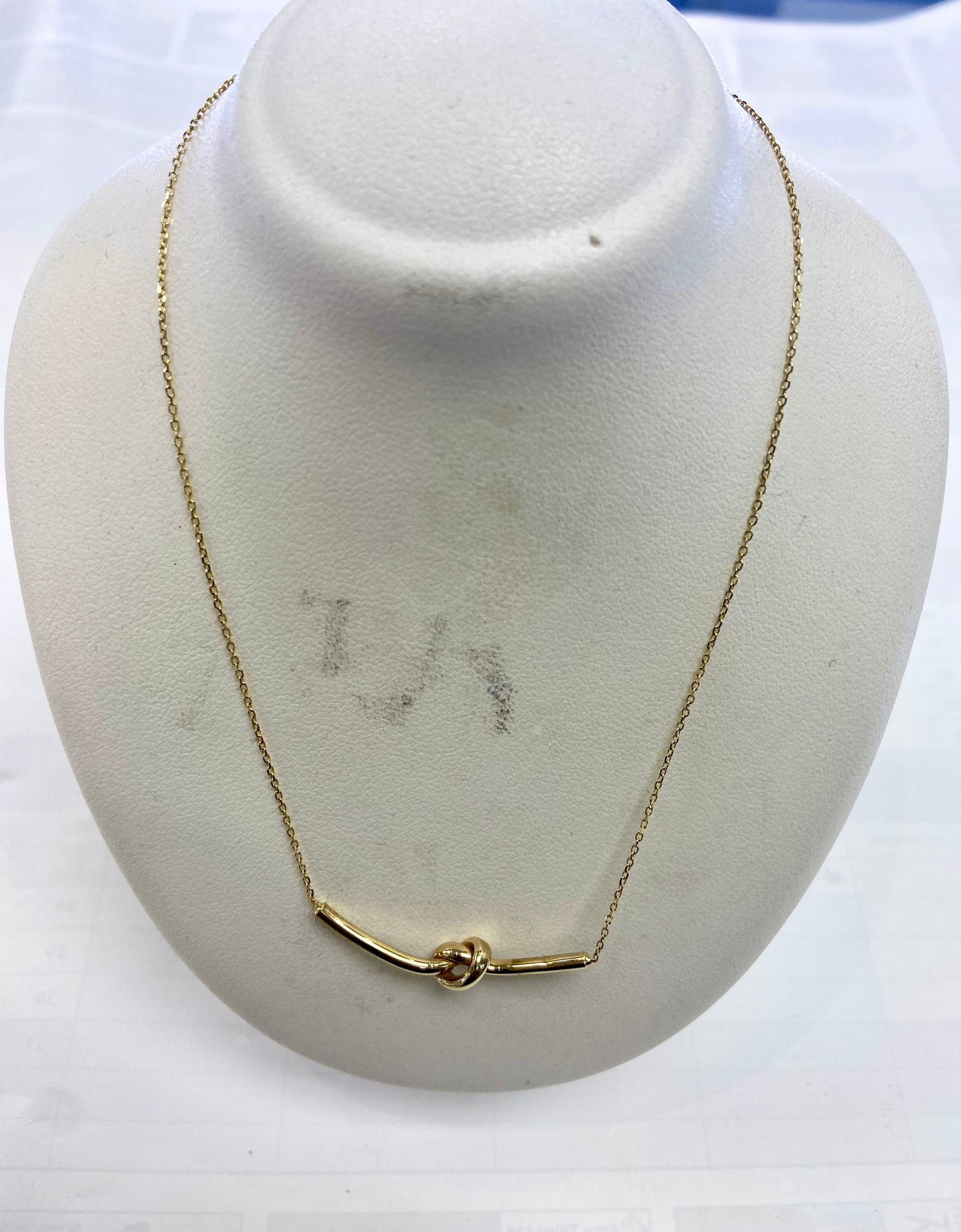 9ct twist pendant and chain