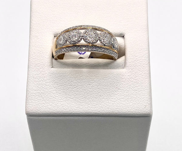 10ct Ladies diamond ring