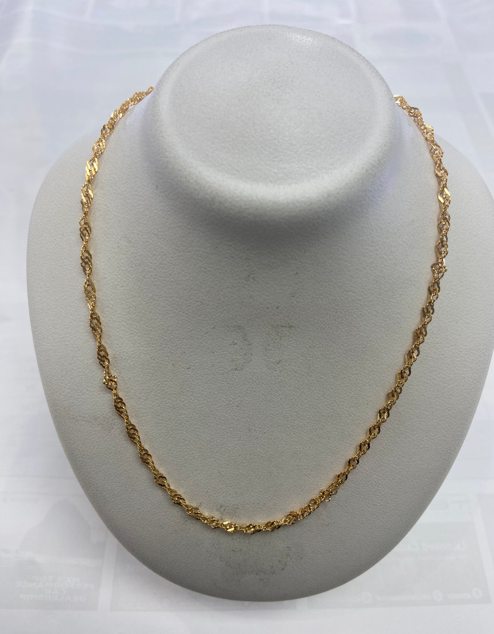 9ct Singapore twist chain 4055