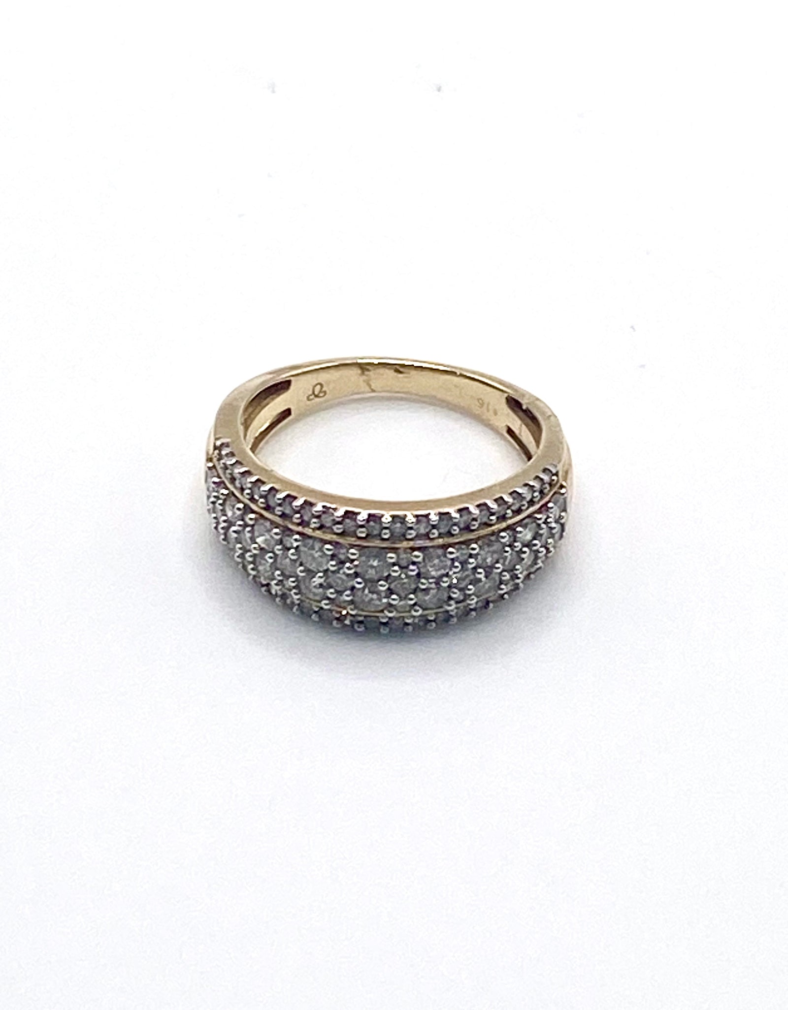 9ct  ladies diamond ring