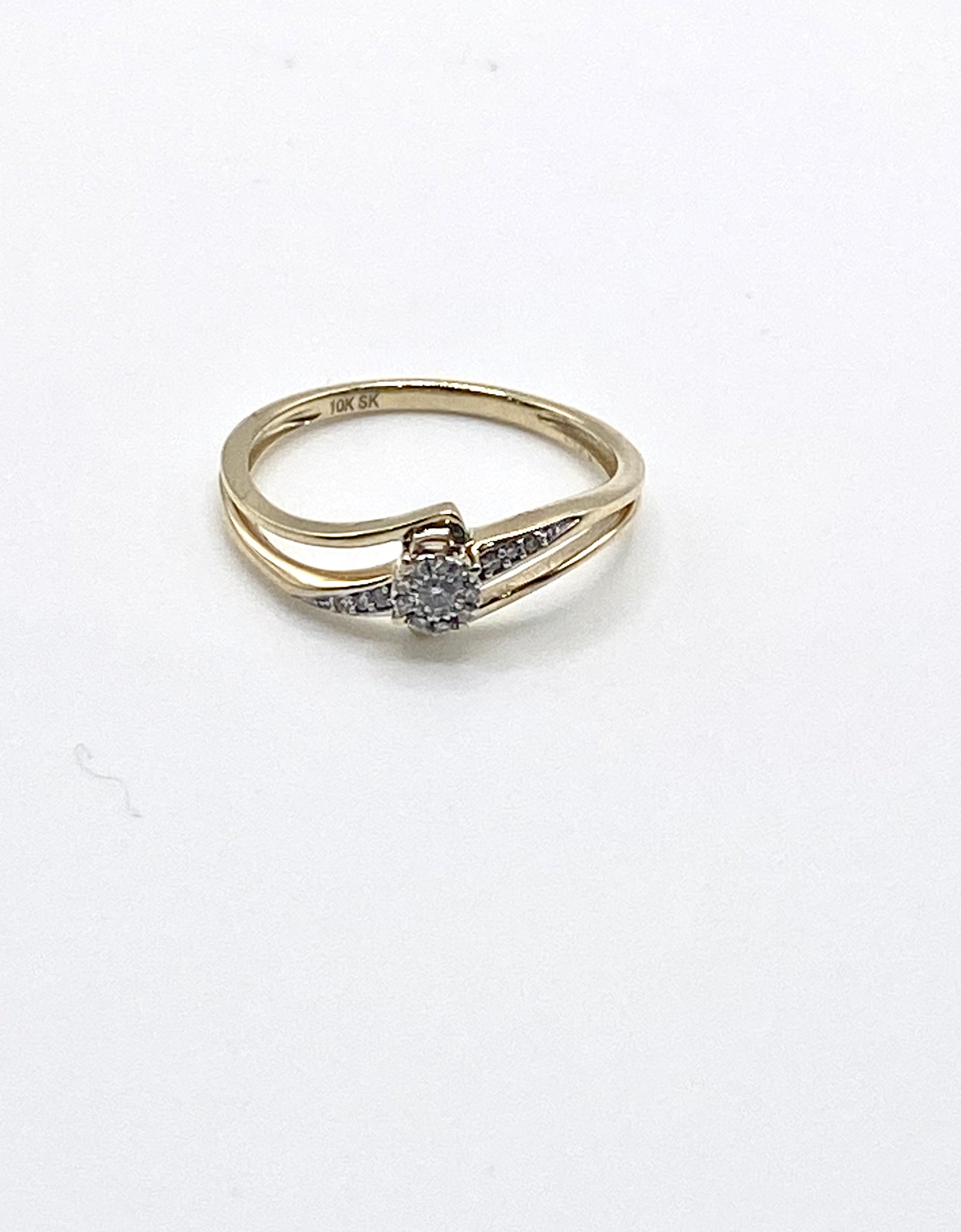 10ct ladies diamond ring