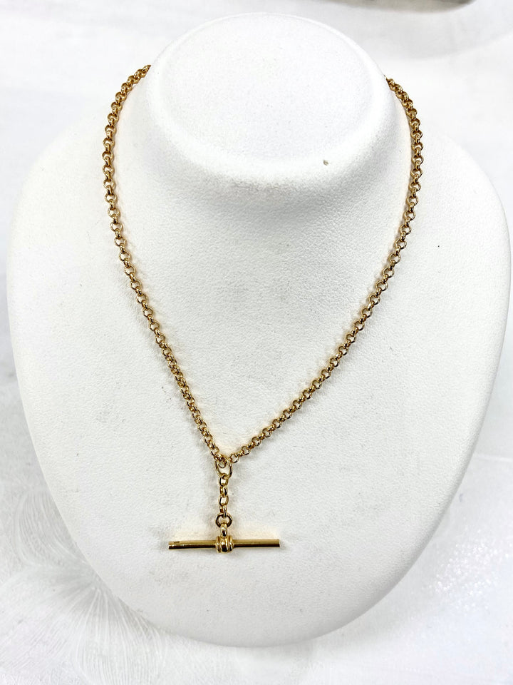 9ct chain with T bar