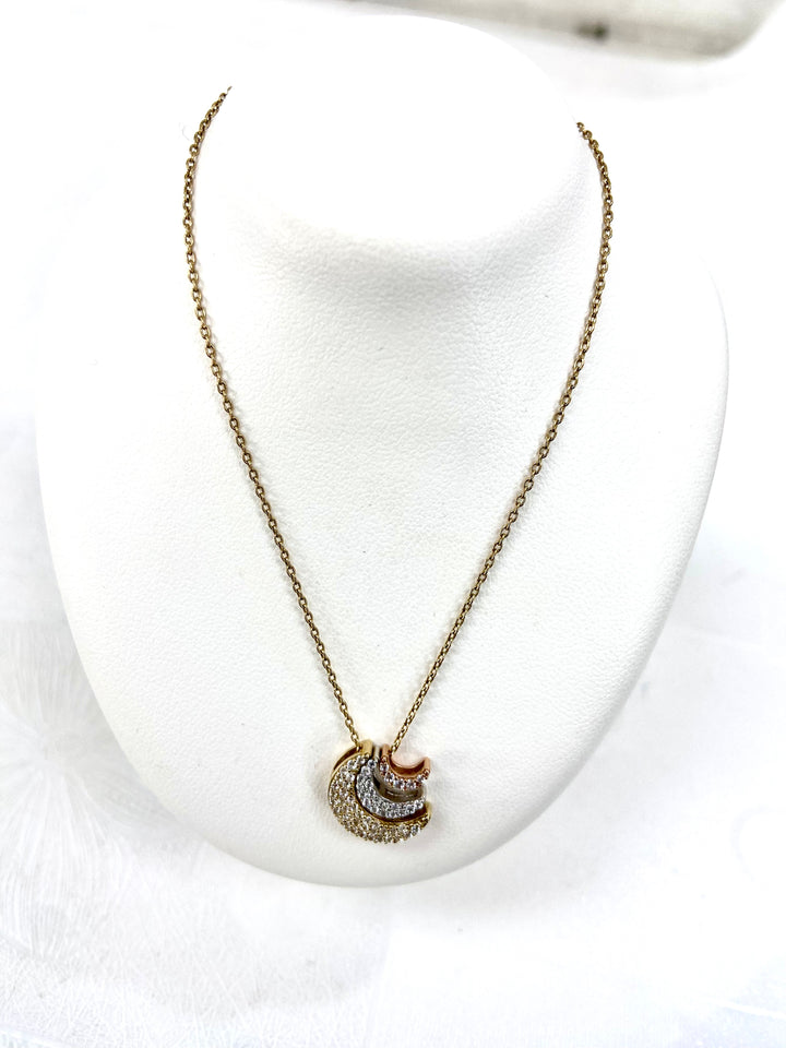 9ct chain 3 gold pendant