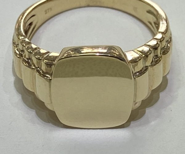 Ring - 9ct men's signet